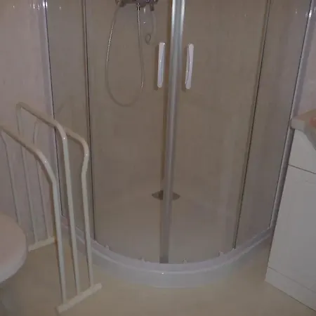 Maison Familiale Avec Piscine A