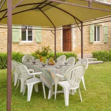 Maison Familiale Avec Piscine A Salviac