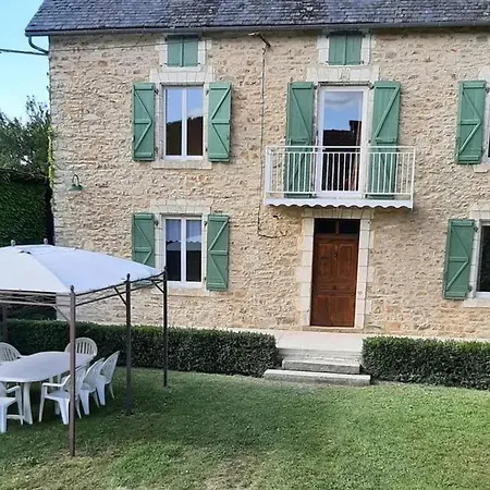 Maison Familiale Avec Piscine A Salviac